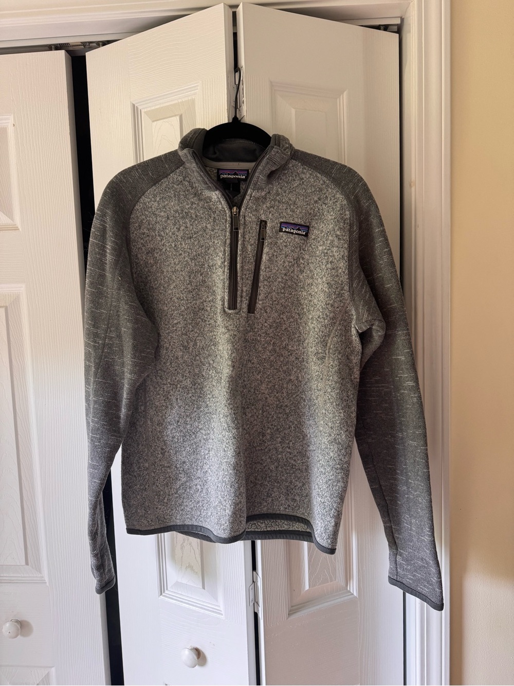 Patagonia Women’s Gray Half-Zip Utility Pullover